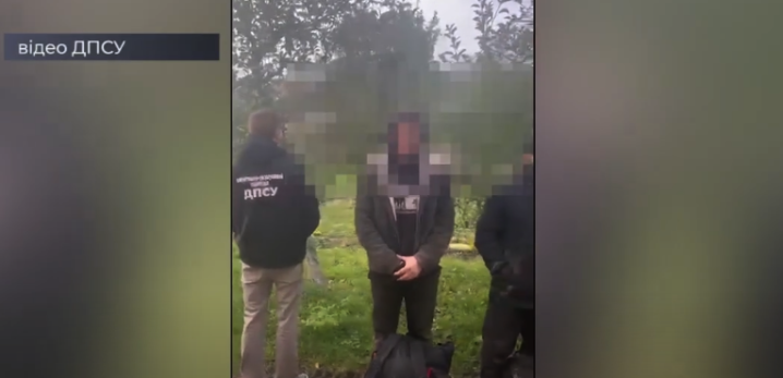 Купили «путь в Молдову» в Telegram: пограничники остановили пятерых мужчин.