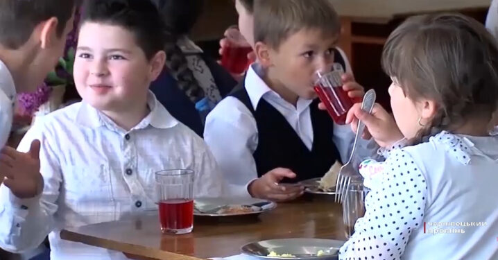 Могут ли школы Черновцов обеспечить горячее питание для учеников?