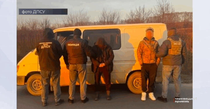 Подвезла к границе: водитель и «турист» разоблачили пограничники